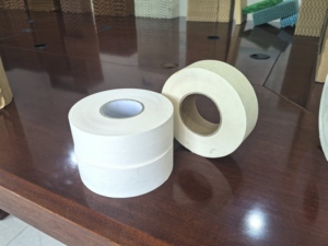 Ruban adhésif en papier perforé blanc de haute qualité, personnalisé, 145 g, biodégradable, en résine, <span class=keywords><strong>pour</strong></span> le renforcement des plaques de plâtre - Product Image 3