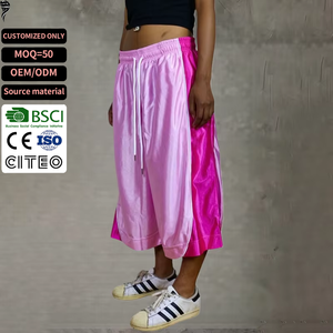 Shorts de basket-ball personnalisés en maille unisexe, surdimensionnés, brillants, bicolores pour hommes - Product Image 1