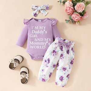Conjunto <span class=keywords><strong>de</strong></span> tres piezas <span class=keywords><strong>de</strong></span> algodón suave para bebé niña 2024: camiseta <span class=keywords><strong>de</strong></span> manga larga con estampado <span class=keywords><strong>de</strong></span> letras, pantalones con lazo <span class=keywords><strong>de</strong></span> conejo y flor, y diadema. - Product Image 4