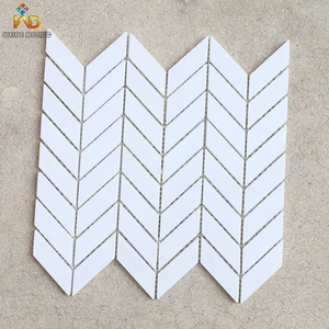 Carreaux de mosaïque autocollants en marbre blanc de Carrare pour crédence de cuisine et projets de salle de bain – Vente en gros - Product Image 1