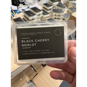 TD candela di cera di soia Merlot ciliegia nera in 3 opzioni di dimensioni - Product Image 3