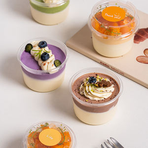 Hot Verkoopt 150 & 250Ml Yoghurt Pudding Snacks Huisdier Doorzichtige Ronde Doos Yoghurt Pudding Desserts Bakjes Bekers Met Aangepaste Logo Deksels - Product Image 2