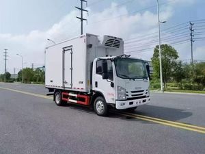 Le camion frigorifique Sinotruk 4x2 est adapté au <span class=keywords><strong>transport</strong></span> en chaîne du froid <span class=keywords><strong>d</strong></span>'aliments congelés, de fruits et de produits pharmaceutiques. - Product Image 3
