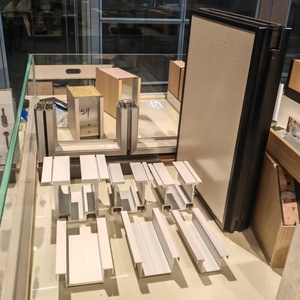 Acoustic gấp di chuyển có thể hoạt động tường nhà máy âm thanh bằng chứng nhôm phân vùng tường với cửa ra vào cho khách sạn Văn phòng tiệc - Product Image 4