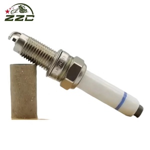 Ricambi Auto Candele di Accensione 0241140516 04C905616 04C905616D 04C905616B per VW EA211 1.4T Golf Polo A3 Octavia - Product Image 2