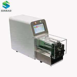 Dénudeur de fils électriques pour l'élimination multi-étapes de la gaine et du cœur des câbles gainés avec système de serrage à centrage automatique - Product Image 2