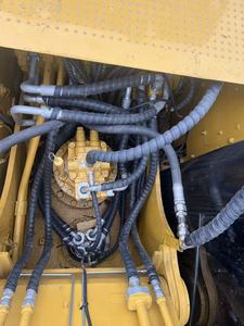 รถขุดตีนตะขาบ Caterpillar 320D2L มือสอง ราคาพิเศษ |   รถขุดไฮดรอลิก CAT 320D2L ขนาด 20 ตัน |   เครื่องจักรงานดินที่เชื่อถือได้ - Product Image 6