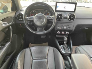 Audi <span class=keywords><strong>A1</strong></span> 2014 <span class=keywords><strong>Sportback</strong></span> Fashion Edition 1.4T 6AT Usata, Economica, a Benzina, Hatchback, Auto di Seconda Mano - Product Image 4