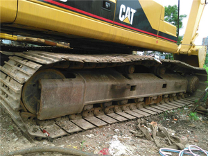 Excavatrice d'occasion Caterpillar 325B 325BL en bon état de fonctionnement, moteur Cummins, boîte de vitesses, roulement, godet de 1,7 m, poids opérationnel de 25 tonnes - Product Image 3