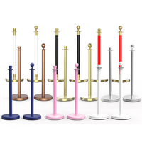 Poteau de délimitation de foule de luxe rose en acier inoxydable avec corde en velours, barrière décorative pour files d'attente, protection IP67 pour fêtes d'anniversaire et galas