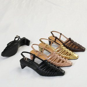 Sandales à talon slingback pour femme, mode été, avec bride tressée et boucle de <span class=keywords><strong>cheville</strong></span>, talon <span class=keywords><strong>bloc</strong></span> moyen, élégantes pour soirée, design ajouré, vente en gros - Product Image 1