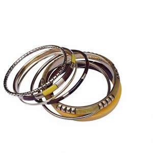 Ensemble de bracelets joncs en alliage plaqué or, élégants et tendance, style ethnique rose et métallique, pour femme, idéal pour un anniversaire - Product Image 2