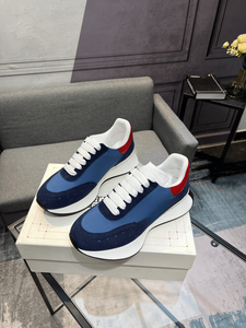 รองเท้าวิ่งรุ่นใหม่ Alexander Retro Runner Mesh Leather Low Top Mc. ปี 2026 รองเท้าผ้าใบแบบสวมพื้นหนา ดีไซน์รูระบายอากาศ สำหรับผู้ชายและผู้หญิง รุ่นควีน - Product Image 3