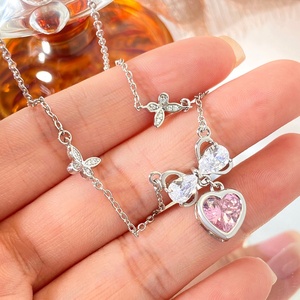 Collar con Colgante de Corazón Rosa Chapado en Oro con Circonita Cúbica Estilo Coreano para Chicas Encantadoras - Product Image 4