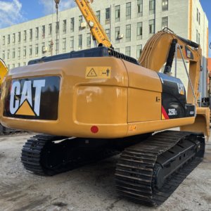 Excavatrice sur chenilles Caterpillar 329D2L d'occasion, modèle 2020, moteur 158KW, capacité de la benne de 1,5m³, 29200KG, 4001-6000 heures de fonctionnement, bon état - Product Image 3