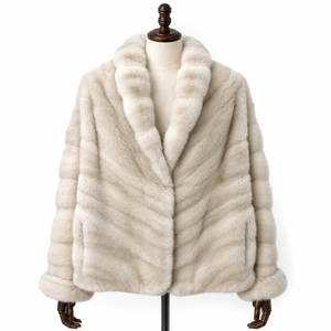 เสื้อโค้ทสั้นผู้หญิงฤดูหนาว แบรนด์ Pearl Genuine Mink แบบลำลอง กันลม ซับในโพลีเอสเตอร์ ย้อมสีพื้น แต่งปกผ้าขนสัตว์แบบพับได้เต็มตัว - Product Image 1