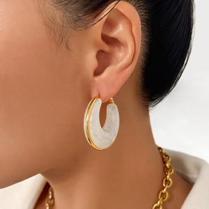 NUEVOS ARETES DE <span class=keywords><strong>ARO</strong></span> EN FORMA DE C, ESTILO BOHO ÚNICO, COLOR MARRÓN ROJO <span class=keywords><strong>BARCELONA</strong></span>, Dazan, Chapados en Oro de 18k, Acero Inoxidable Hipoalergénico, Joyería para Mujer - Product Image 3