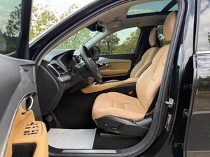 Vente en gros <span class=keywords><strong>pas</strong></span> <span class=keywords><strong>cher</strong></span> de SUV <span class=keywords><strong>XC90</strong></span> d'<span class=keywords><strong>occasion</strong></span> 2016, turbo, automatique, conduite à gauche, sièges en cuir, caméra de recul, phares LED, toit ouvrant - Product Image 4