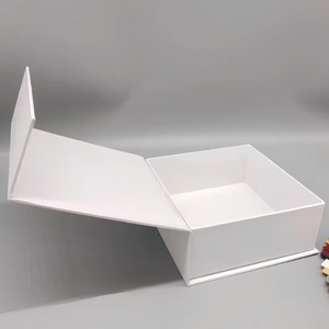 กล่องกระดาษลูกฟูกพับได้สำหรับบรรจุภัณฑ์ของขวัญ สามารถปรับแต่งได้ตามความต้องการ - Product Image 4