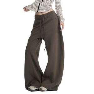 Pantalones Clásicos Anchos y Holgados para Hombre al por Mayor, Pantalones de Hombre de Alta Calidad, Pantalones Deportivos Clásicos con Parches para Hombre - Product Image 4