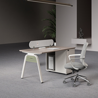 Combinaison de chaises de bureau pour personnel avec écran en forme de croix pour postes de travail 2 et 4 personnes – Design moderne et minimaliste