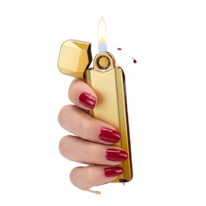 Briquet électronique de style professionnel haut de gamme Falcon-X pour les magasins de cigarettes, tabac et cigares, briquet jetable, production quotidienne 18k - Product Image 3