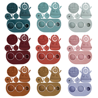 Ensemble de vaisselle pour tout-petits en silicone de qualité alimentaire, design personnalisé, assiette compartimentée, bol, cuillère, fournisseur de matériel de repas pour enfants pour le Nouvel An