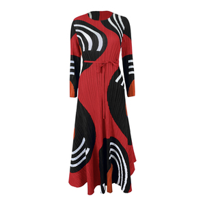 Vestito femminile 2023 nuovo temperamento collo rotondo in stile lungo Miyake stampa a cerchio maniche lunghe Versatile mostra sottile Europea - Product Image 1