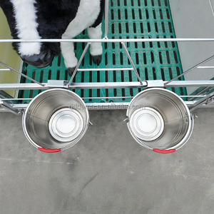 Nouvelle niche à veaux mobile en acier galvanisé à chaud, durable et facilement déplaçable sur roues pour ferme d'élevage - Product Image 4