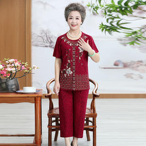 Ensemble d'Été pour Femme d'Âge Mûr Ample avec Blouse Imprimée et Pantalon Décontracté 2 Pièces à la Mode - Product Image 5