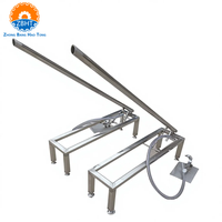 Mesin Pembersih Usus Babi Stainless Steel Efisiensi Tinggi, Dioperasikan dengan Kaki, untuk Rumah Pemotongan Hewan