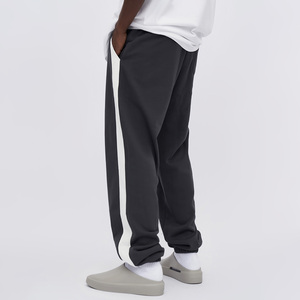 Pantalones Deportivos de Hip Hop, Estilo Urbano, con Parches, 400gsm, Felpa Francesa, Algodón, Personalizables - Product Image 1