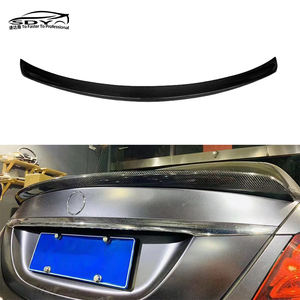 Aileron arrière en fibre de carbone de haute qualité de style V pour Mercedes W205 Classe C C63 4 portes - Product Image 1