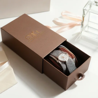Boîte cadeau rigide en papier écologique avec logo personnalisé de luxe, avec laminage mat et gaufrage pour l'emballage de produits cosmétiques pour les soins de la peau