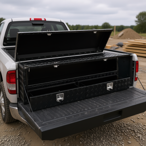 Caja de Herramientas para Camioneta de Contratista de Aluminio, 72 x 21 x 13.5 Pulgadas, Resistente a la Intemperie, Puerta Abatible con Cierre, Placa de Diamante - Product Image 2