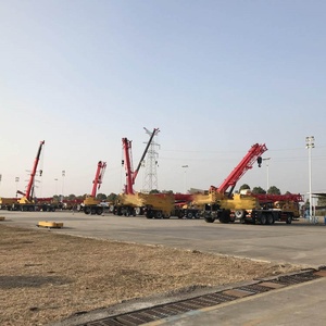 Grue de camion ultra-lourde de 180 tonnes, grue à flèche télescopique STC1800 avec une grande capacité de levage - Product Image 6