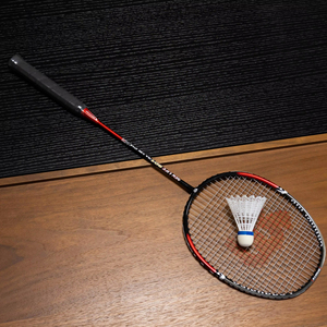 Vente en gros <span class=keywords><strong>de</strong></span> raquettes <span class=keywords><strong>de</strong></span> <span class=keywords><strong>badminton</strong></span> <span class=keywords><strong>de</strong></span> haute qualité en vrac pour les compétitions professionnelles - Product Image 2