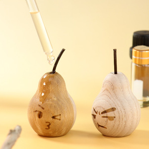 Nouveau diffuseur d'arômes en bois parfumé à la poire, mignon et ludique, pour chambres à coucher et chambres d'enfants. Disponible en gros, personnalisation du logo également possible - Product Image 2