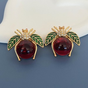 Boucles d'oreilles <span class=keywords><strong>vintage</strong></span> individuelles et élégantes en forme d'insecte, boucles d'oreilles rétro en cristal rouge en forme de <span class=keywords><strong>coccinelle</strong></span> - Product Image 3