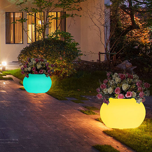 Impermeable IP65 PE maceta <span class=keywords><strong>de</strong></span> plástico personalización LED al aire libre decorativo maceteros grandes exterior con sensor interruptor - Product Image 4