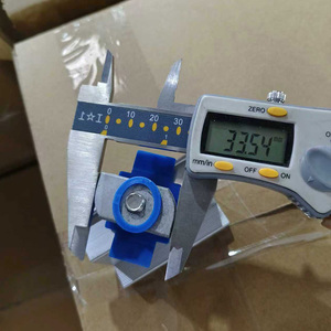 Système de montage de panneaux solaires en gros, rail solaire PV, pince de <span class=keywords><strong>panneau</strong></span> solaire, pince intermédiaire et d'extrémité pour système de montage PV sur toit métallique - Product Image 5