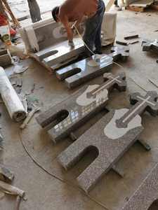 Monument de pierre tombale en forme de croix de style chinois moderne avec blocs de granit gris clair pour une utilisation au cimetière - Product Image 6