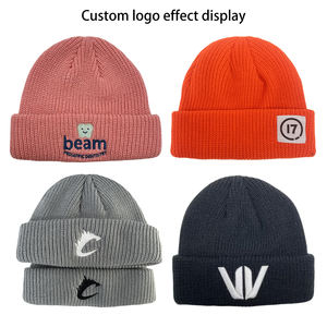 Gorro de Punto con Puño Corto al por Mayor con Parche y Logo Personalizado de Marca Blanca, Tipo Pescador Trawler Docker para Hombre y Mujer - Product Image 3