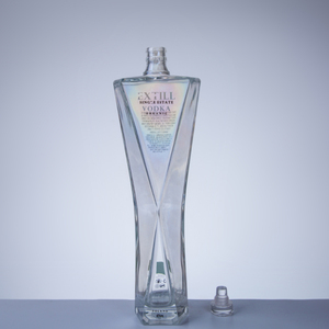 Luxuriöse Elegante 700ml Wodka-Flasche, Maßgefertigte Einzigartige Form Spirituosen-Glasflasche für Premium-Alkoholverpackungen - Product Image 3