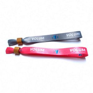 Bracelets en tissu personnalisés avec logo imprimé en polyester, respectueux de l'environnement, avec fermeture en bambou pour la promotion - Product Image 2