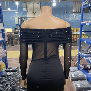 Nuovo CY902280 Elegante Abito Lungo con Spalle Scoperte da Donna, Vestito da Sera con Inserti in Rete per Cene e Appuntamenti 2026 - Product Image 4