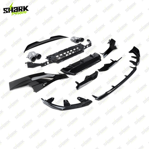 Kit Carrozzeria MP per <span class=keywords><strong>BMW</strong></span> <span class=keywords><strong>Serie</strong></span> <span class=keywords><strong>2</strong></span> <span class=keywords><strong>2021</strong></span>+ M240i G42 Coupé, Labbro Paraurti Anteriore, Diffusore Posteriore e Spoiler Posteriore in Plastica Nera Lucida Effetto Carbonio - Product Image 3