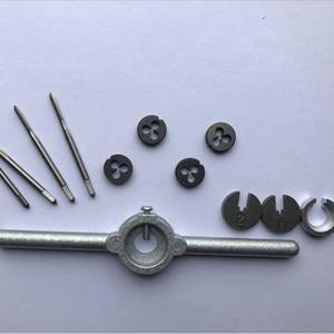 Ensemble de tarauds et filières micro DIY 10 pièces (11 pièces) M1-3.5 pour acier inoxydable, outils à main et outils à filetage, matériau en acier - Product Image 3