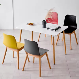 Sillas de Comedor Apilables de Plástico Rojo Moderno 2026 con Respaldo para Sala de Estar y Bar en Casa - Product Image 3