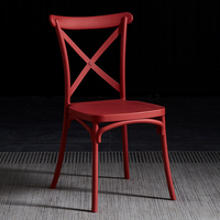 Chaise de salle à manger moderne en métal avec dossier croisé, finition grain de bois, hauteur réglable - Mobilier commercial pour hôtels et mariages